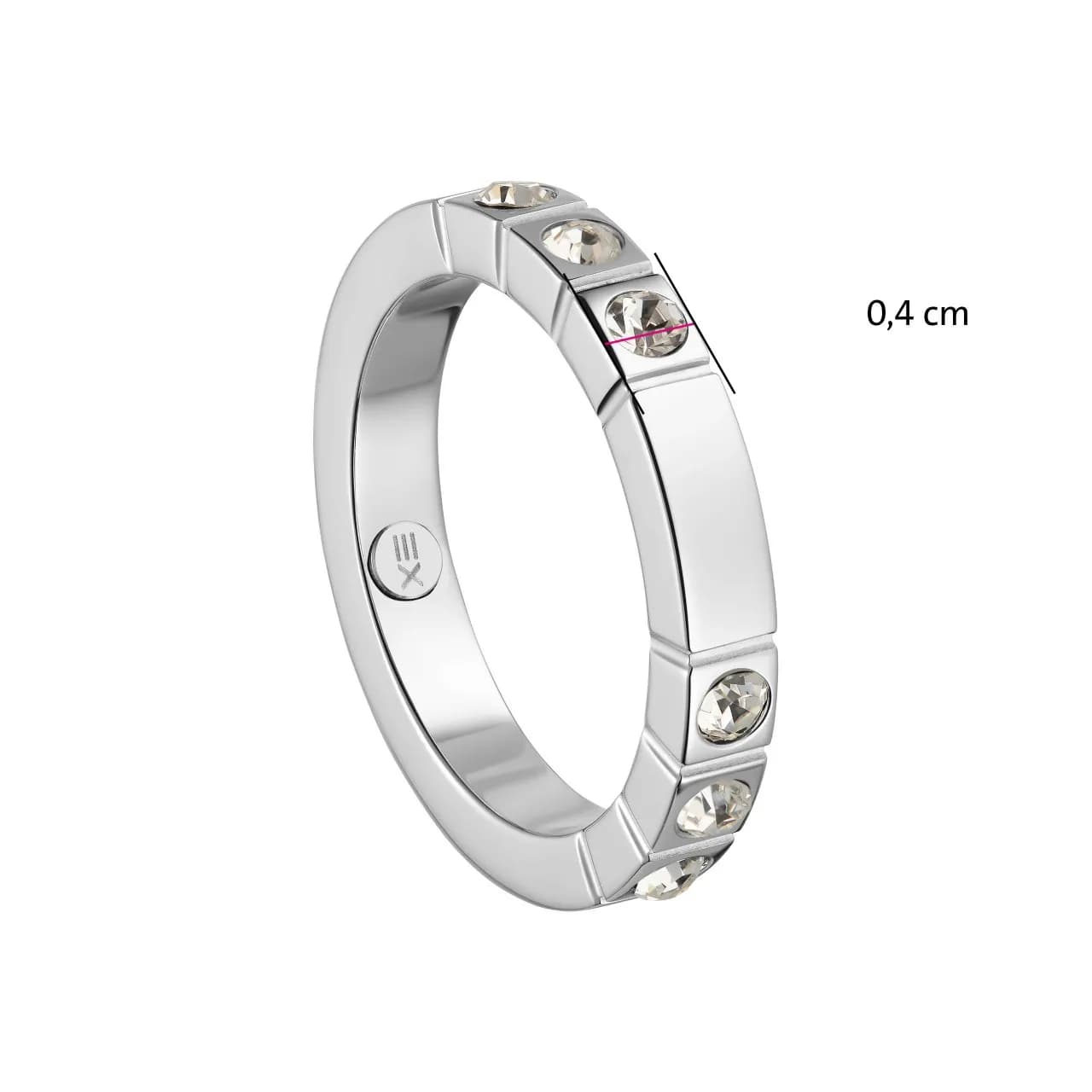 Moderner silberfarbener Ring mit Kristallen