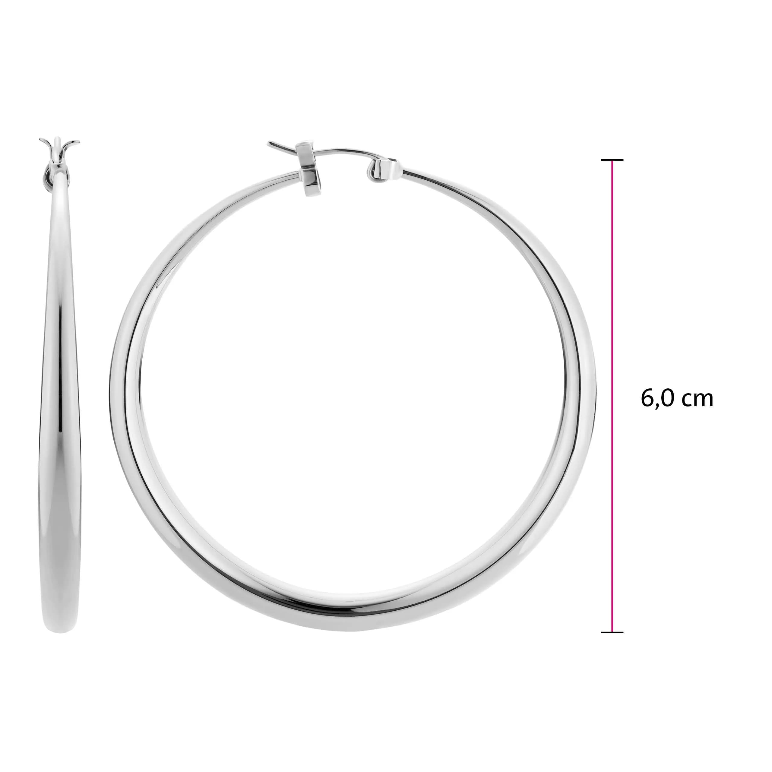 Zeitlos elegante silberfarbene Creolen