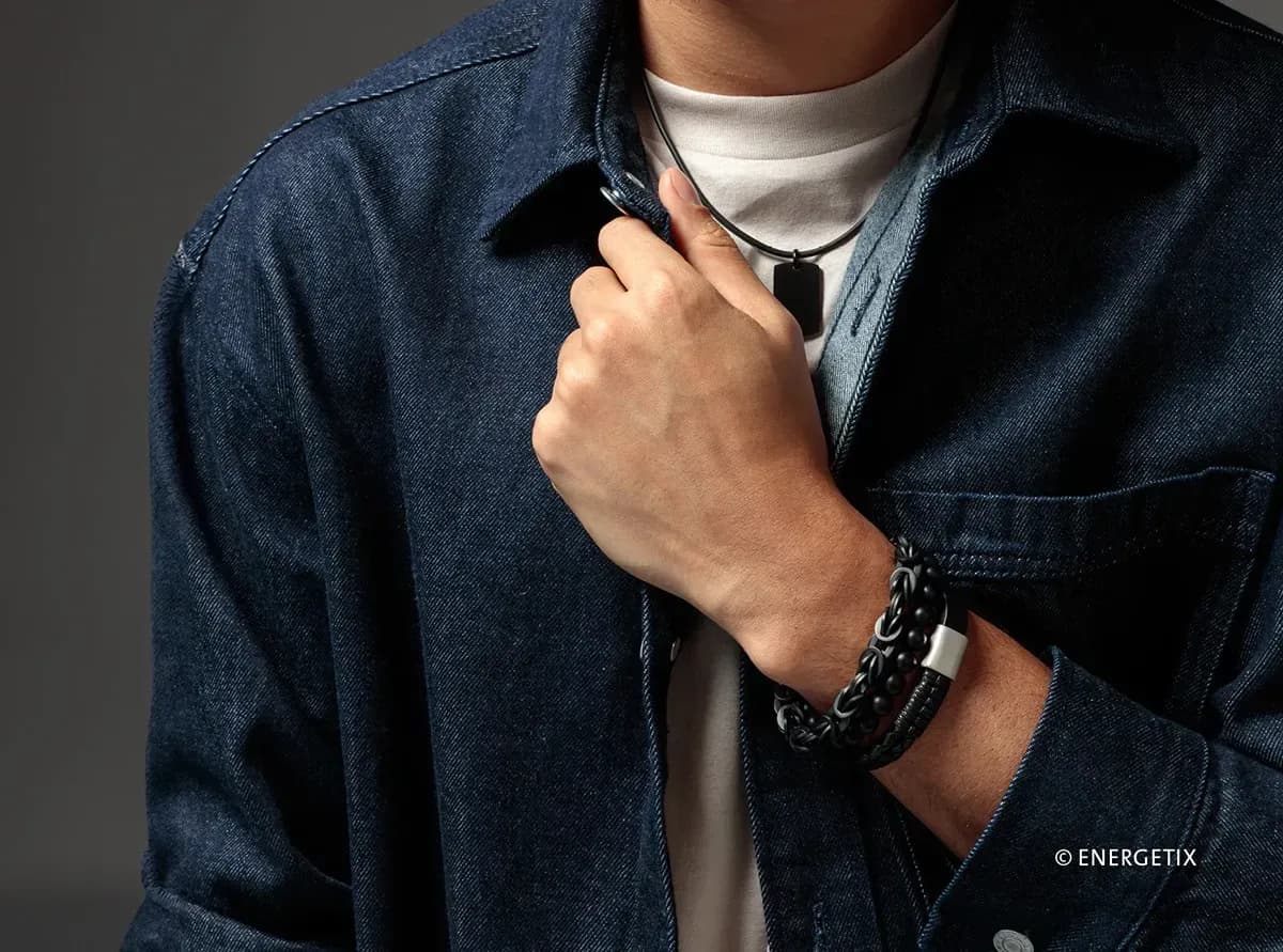 Hochwertiger Magnetschmuck für Kinder bestellen - Sanft & sicher entdecken